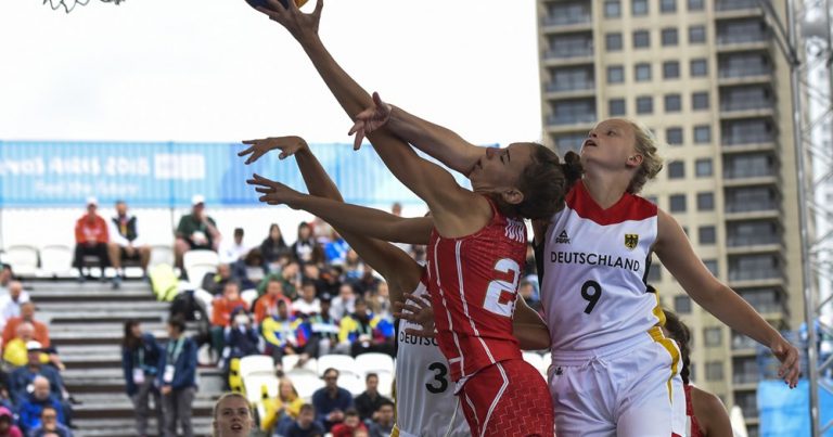 Olimpiai negyeddöntőben a magyar lányok