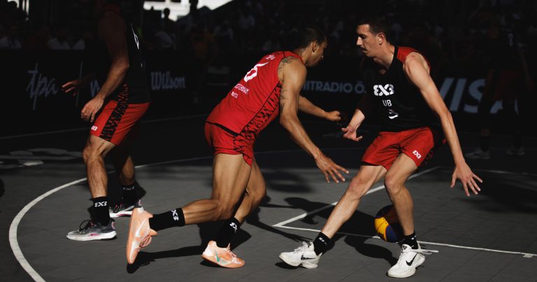 Holland és szerb győzelem Bécsben